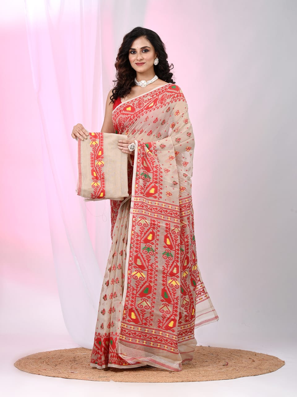 Woven Design Dhakai Jamdani saree Color Beige - Rebistore