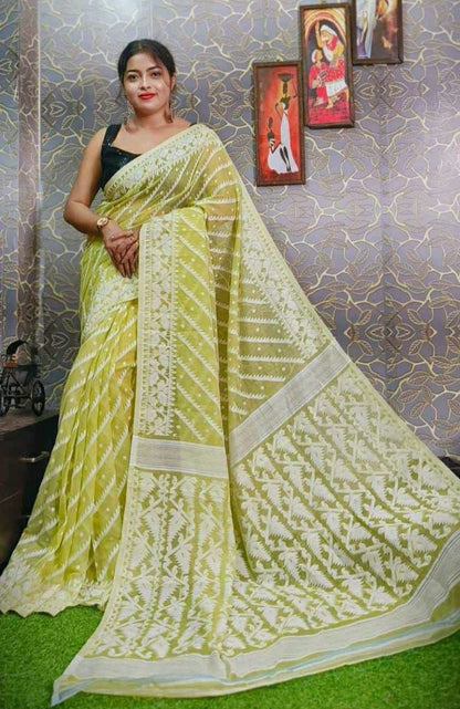 Soft Karat Dhakai Jamdani Saree Color Olive - Rebistore