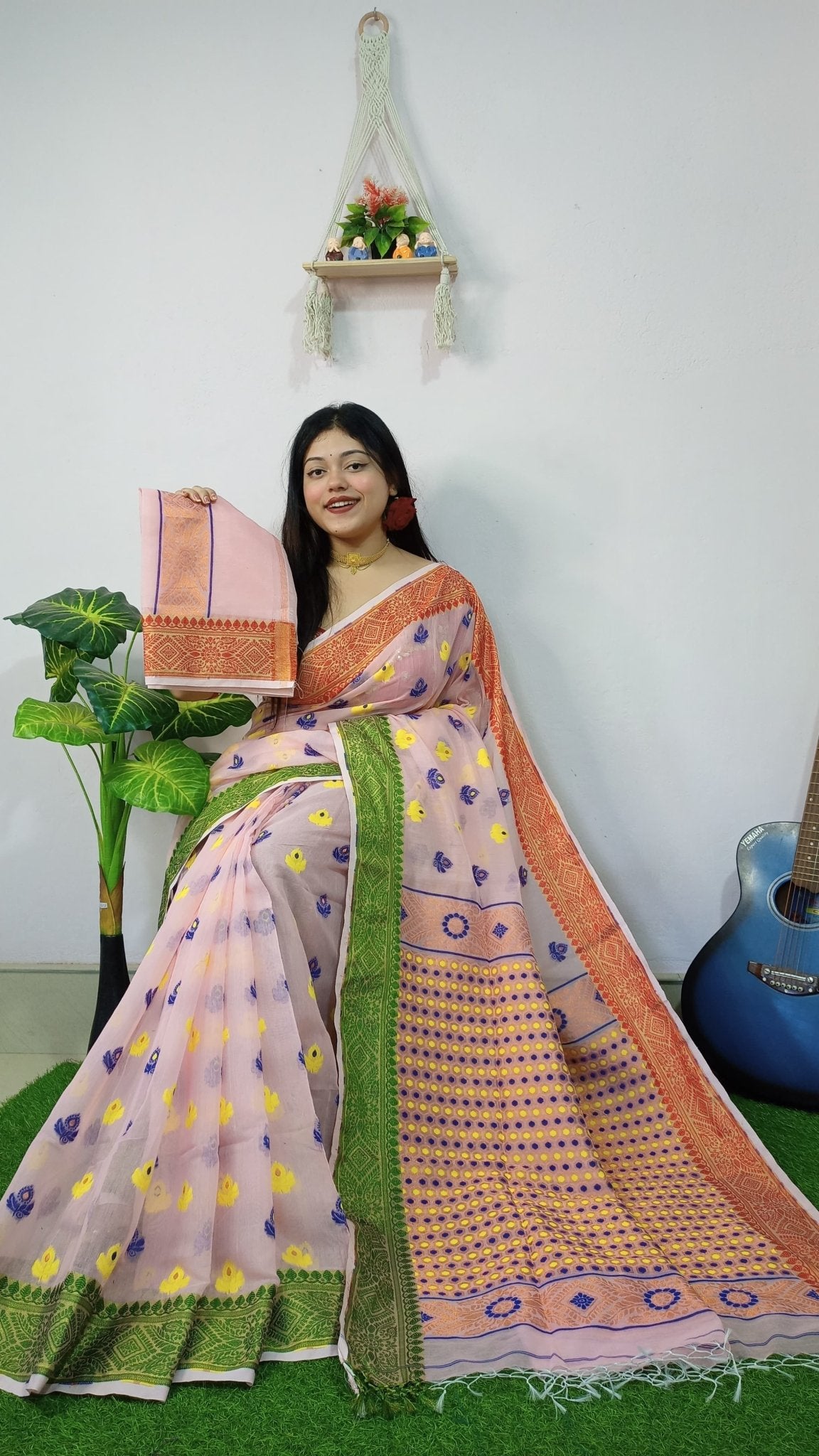 Soft Woven Design Dhakai Jamdani saree - Rebistore