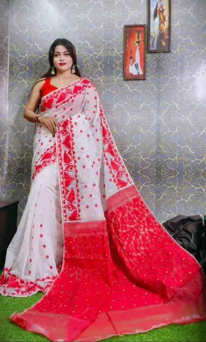 Women's Soft Dhakai Jamdani Saree Color Red White - Rebistore