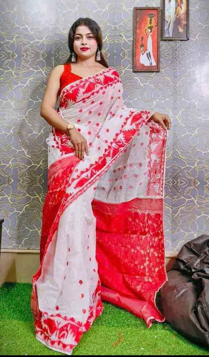 Women's Soft Dhakai Jamdani Saree Color Red White - Rebistore