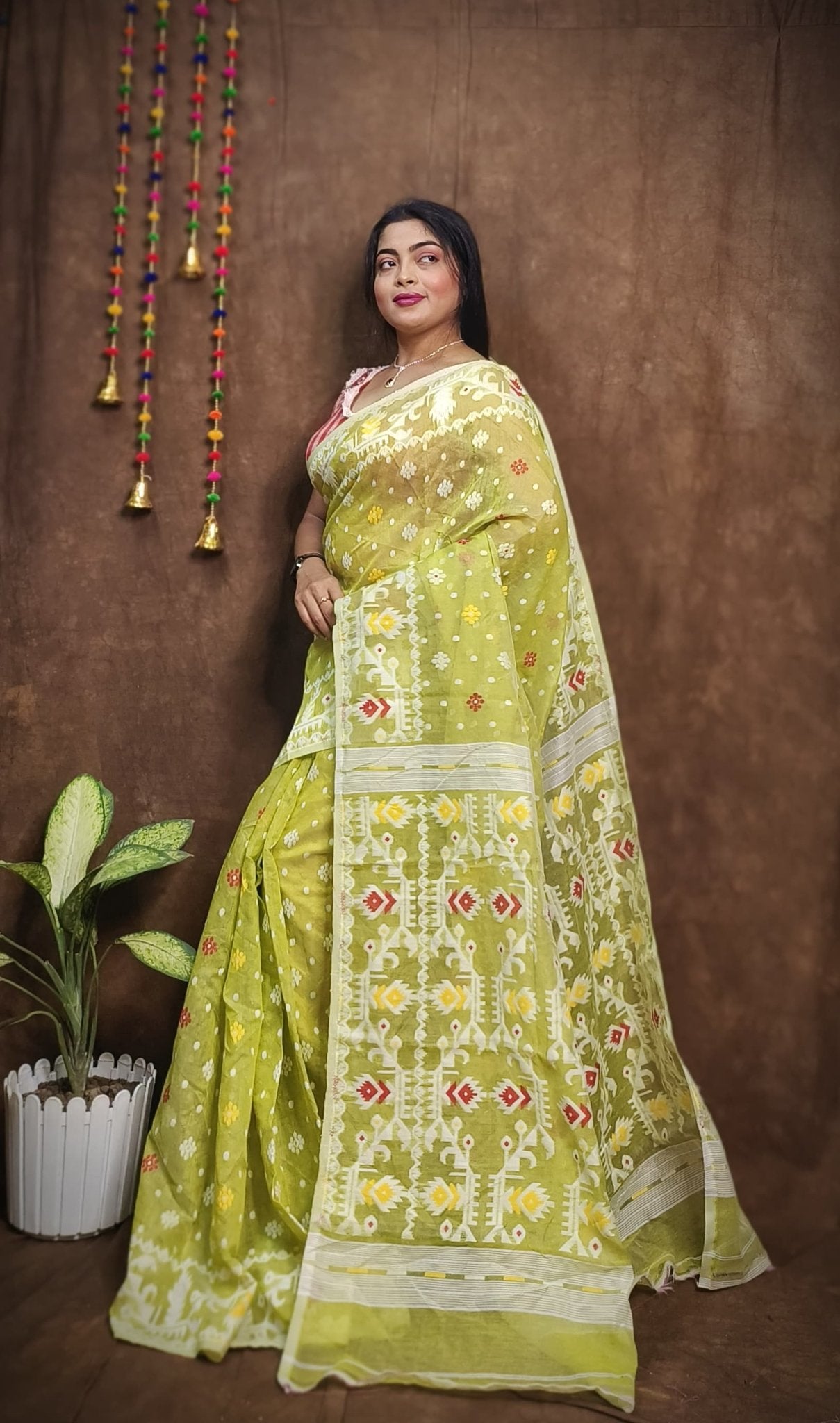 WOVEN DESIGND DHAKAI JAMDANI SAREE - Rebistore