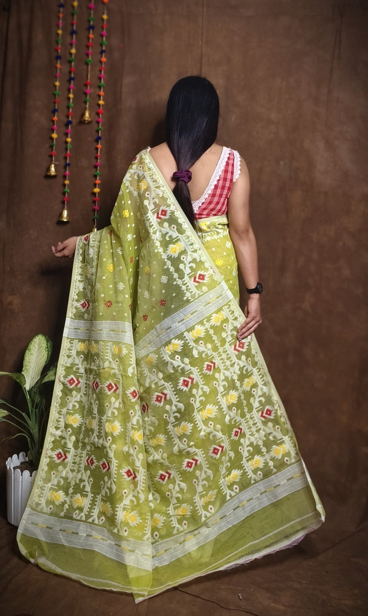 WOVEN DESIGND DHAKAI JAMDANI SAREE - Rebistore