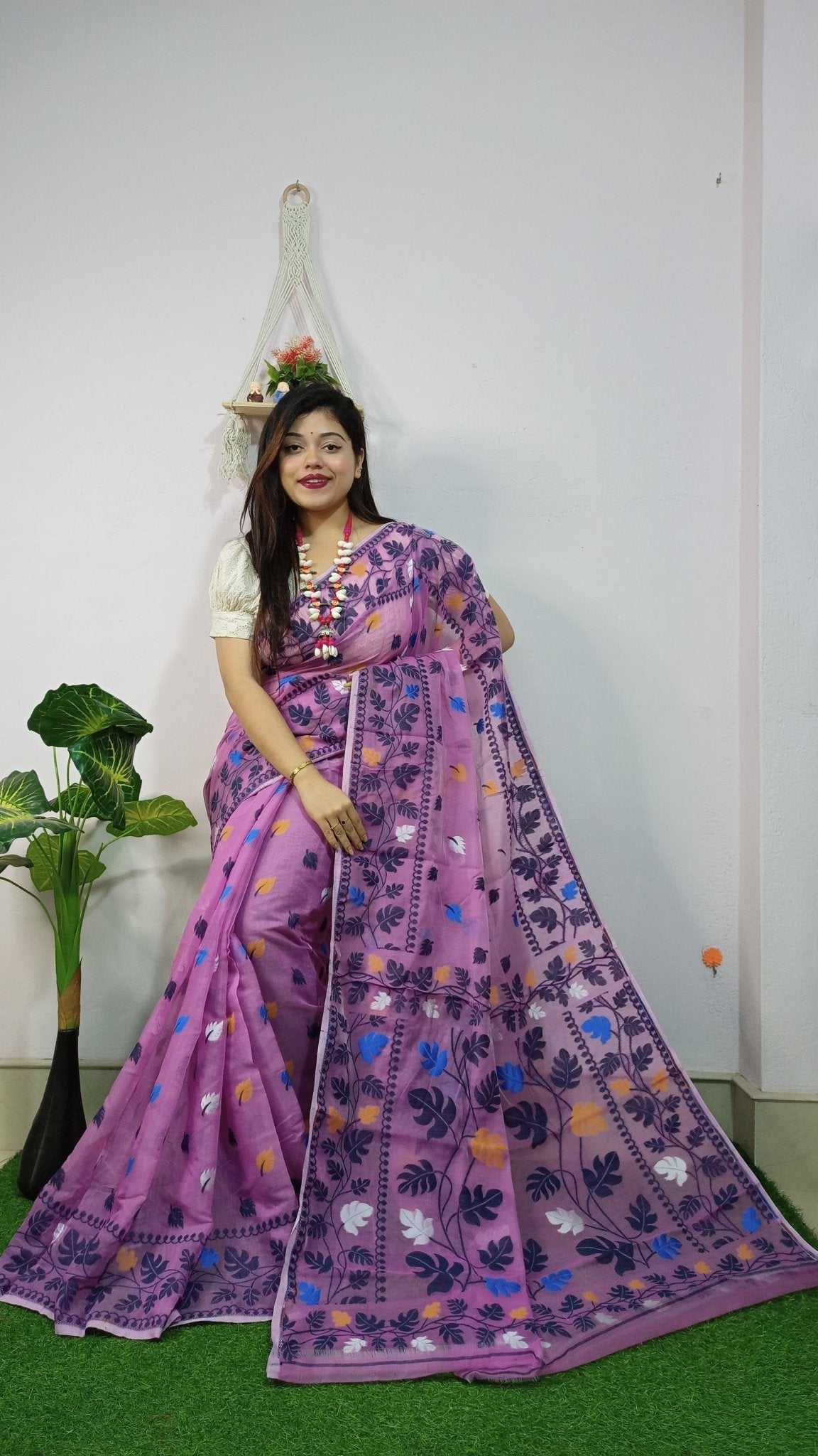 WOVEN DESIGND DHAKAI JAMDANI SAREE - Rebistore